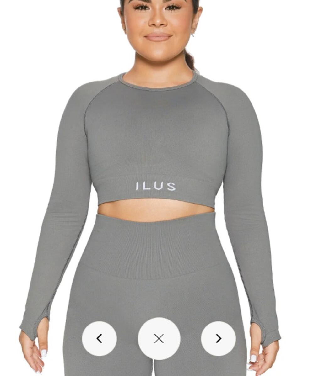 ILUS Seamlux gray long sleeve crop top athleisure athletic Intensify top